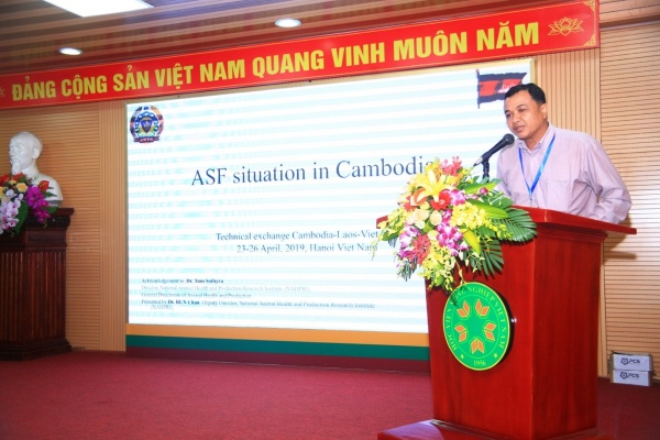 Đại diện Bộ Nông nghiệp và Lâm nghiệp Campuchia trình bày tại hội thảo 