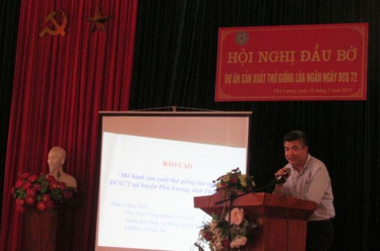 GS.TS. Phạm Văn Cường- Phó Giám đốc Học viện Nông nghiệp Việt Nam phát biểu tại Hội nghị