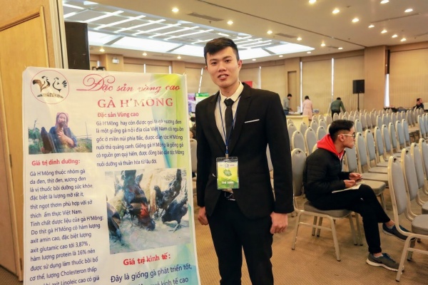 Nuôi dưỡng ước mơ lập nghiệp tại quê hương, Bình lựa chọn theo học ngành Phát triển nông thôn tại Học viện Nông nghiệp Việt Nam 